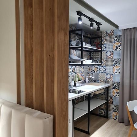 Tam Serviced Studio Apartment Myslym Shyri No1 Tirana Exterior photo